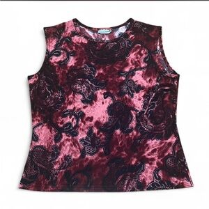 Rave y2k pink and black lace patterned tank top
Size M